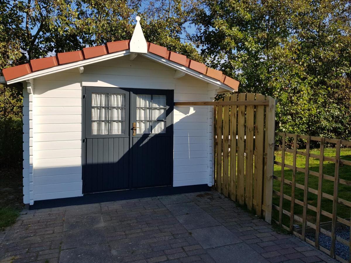 Vakantiehuis In Zeeland Sint Annaland Exterior photo