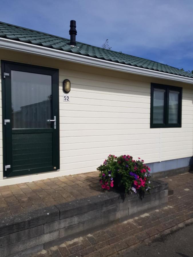 Vakantiehuis In Zeeland Sint Annaland Exterior photo