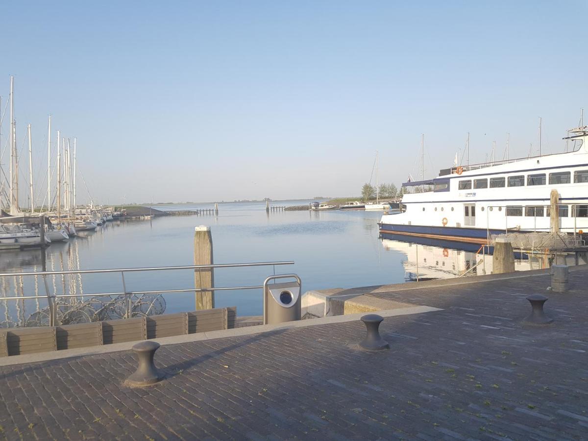 Vakantiehuis In Zeeland Sint Annaland Exterior photo
